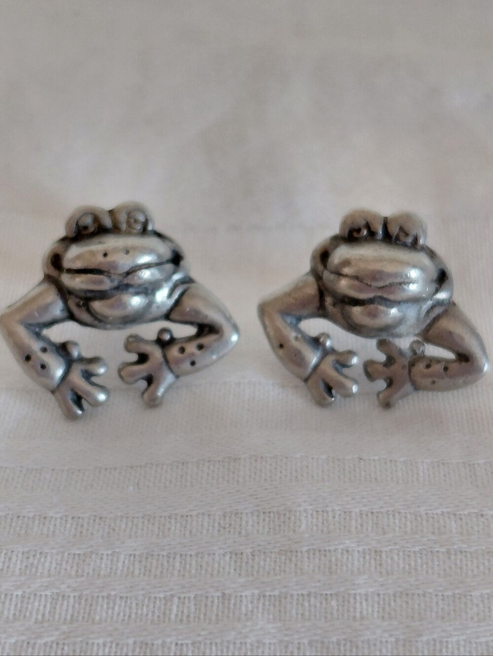 Silver Frog Earrings